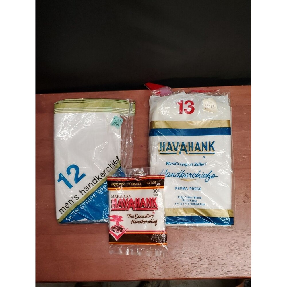 Vintage Hav-A-Hank White Men's Handkerchiefs Bundle with 12 Total.